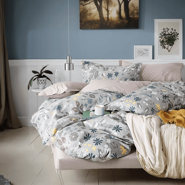 Gray Illustrative Floral 3-Piece Bedding Set: Soft Duvet Cover, Skin-Friendly Comfort - Sleepbella Gray Illustrative Floral 3-Piece Bedding Set: Soft Duvet Cover, Skin-Friendly Comfort - Duvet cover set / Twin